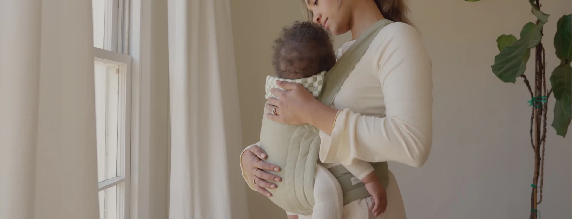 Happy Baby, Hands-Free Heart